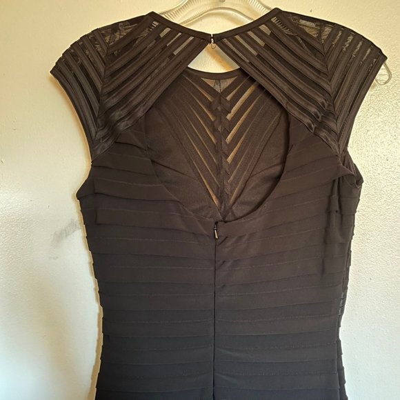 Betsy & Adam Mermaid Style Ball Gown • Size 2P • Black - Picture 5 of 5